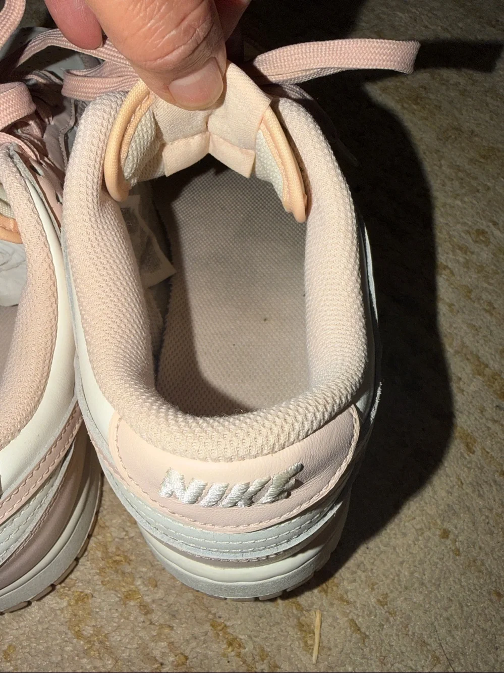 UNISEX NIKE DUNK LOW SNEAKERS